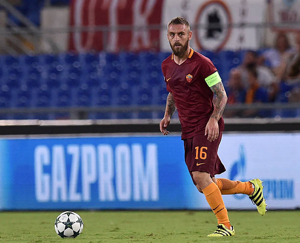 其目光早已 其目光早已